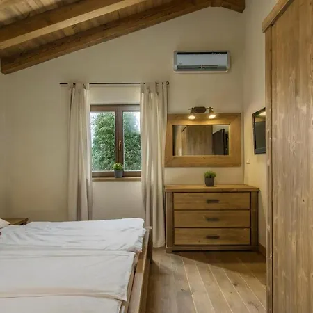 Dali Сasa de vacaciones Juršići